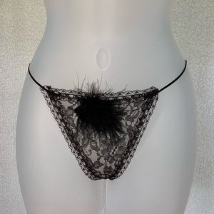 Frederick’s of H’wood vtg. black lace/feather thong